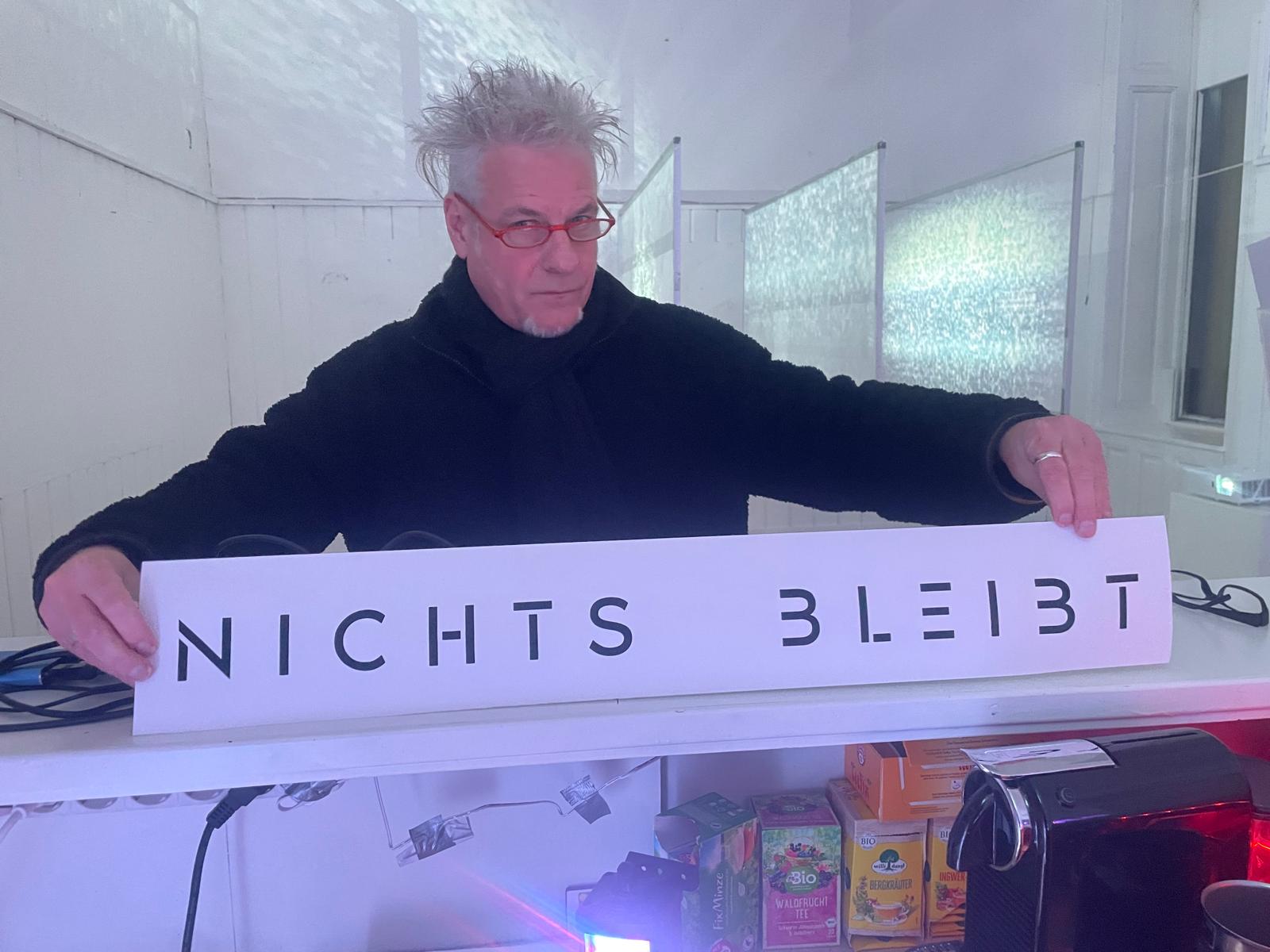 Nichts bleibt 14.16.02.jpeg Nichts bleibt 14.16.02.jpeg